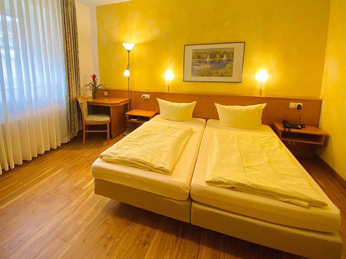 Meister Baer Hotel Ostbayern Floß エクステリア 写真
