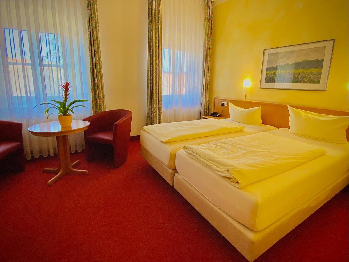 Meister Baer Hotel Ostbayern Floß エクステリア 写真